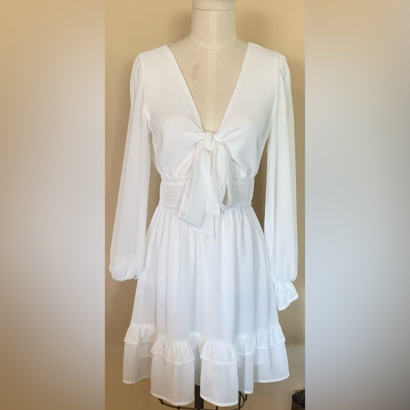 zesica Dresses & Skirts - Zesica size small white dress